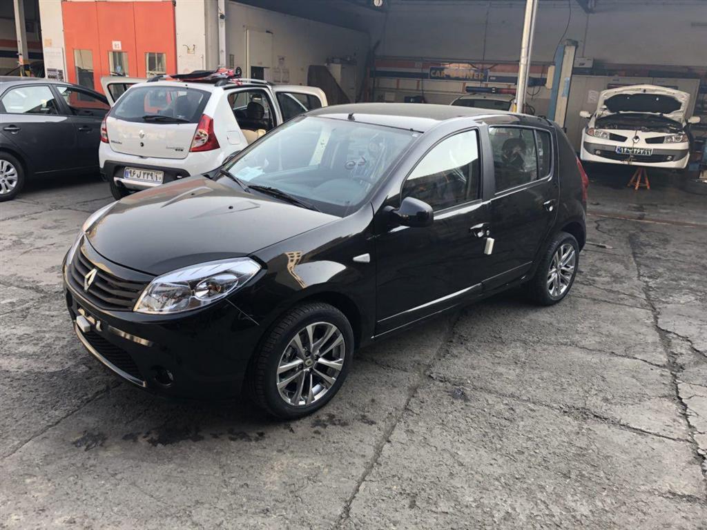 خودرو رنو ساندرو اتوماتیک سال 1397 Renault Sandero 1397 AT